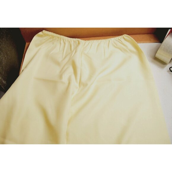 Hand Made Hand Embroidered Ivory Traditional Oriental Pants & Blouse Shirt Small - Picture 5 of 6